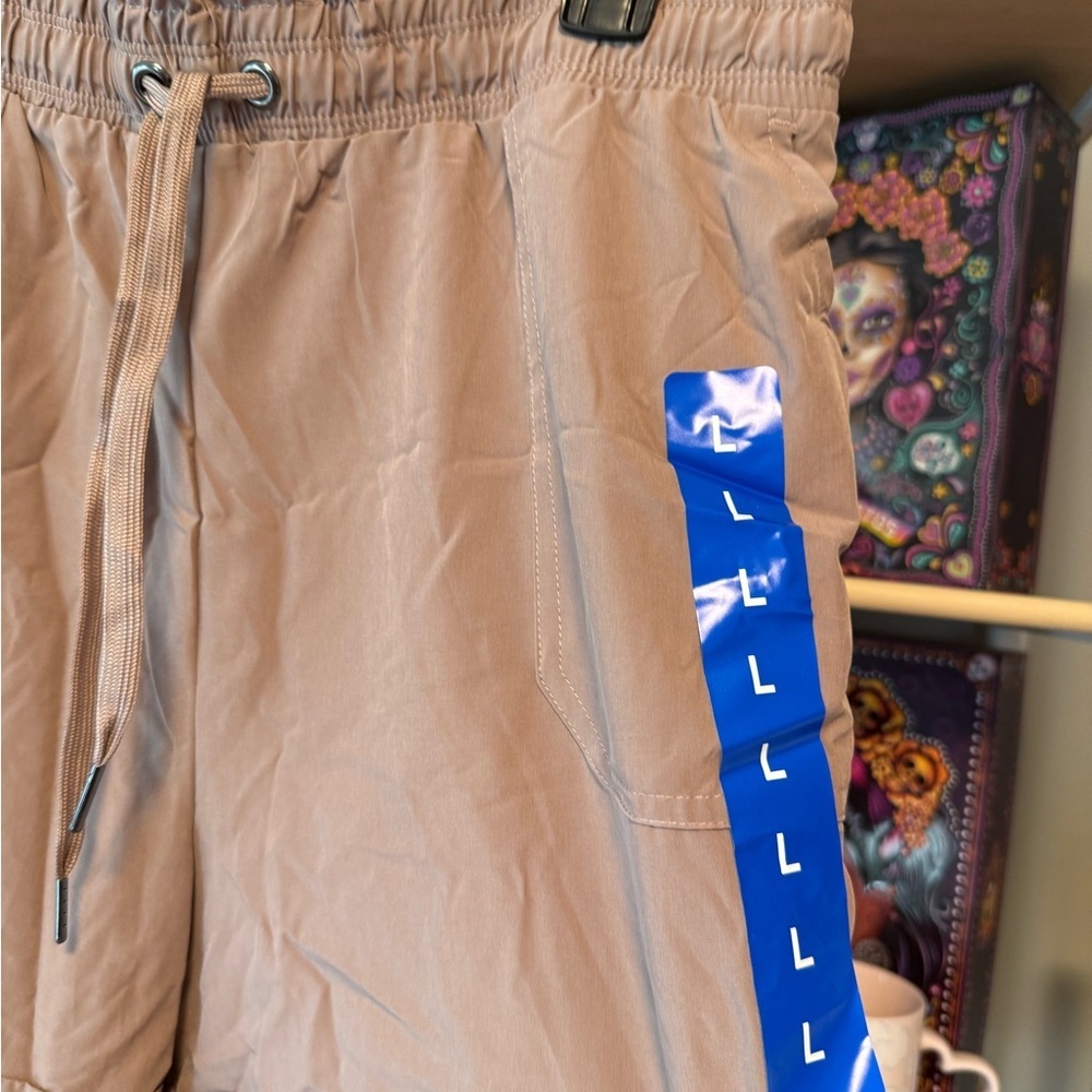 Danskin Paperbag Waist Shorts Size L Performance Fabric NWT 4” Inseam - Picture 4 of 8